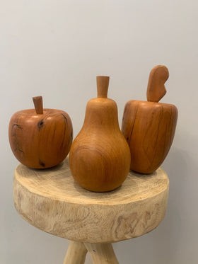 Conjunto Maça, Caju e Pera em Madeira