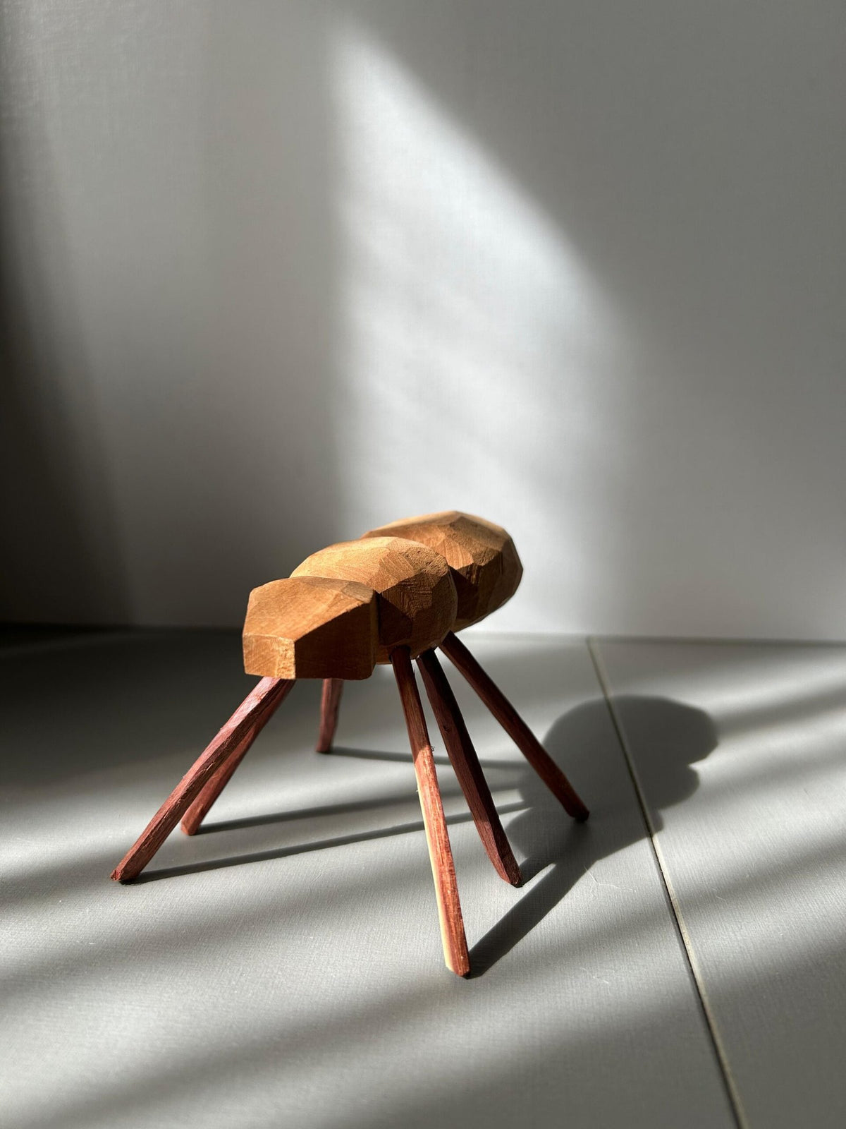ESCULTURA FORMIGA