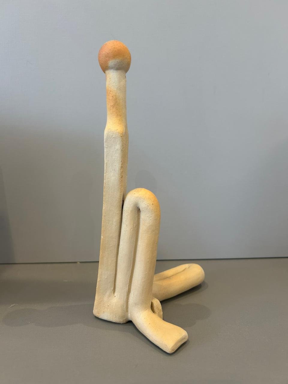 Escultura Alfredo Sentado