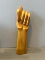 Amuleto Figa em Madeira G